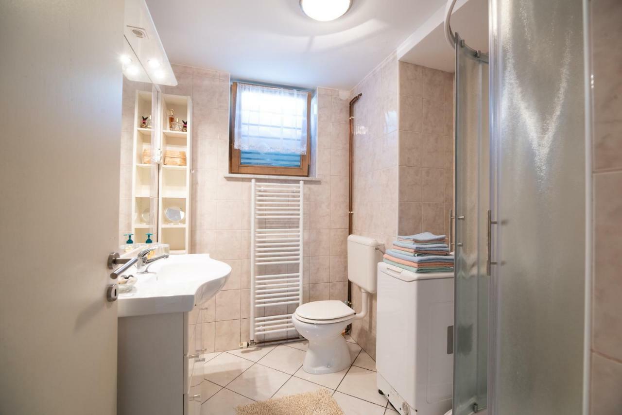 Mateja House - Apartments In Zirovnica Rodine エクステリア 写真